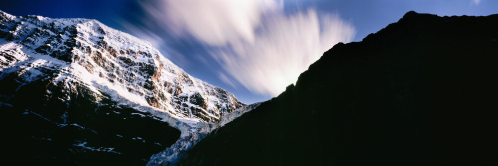 Glacier and mountains in Jasper national park