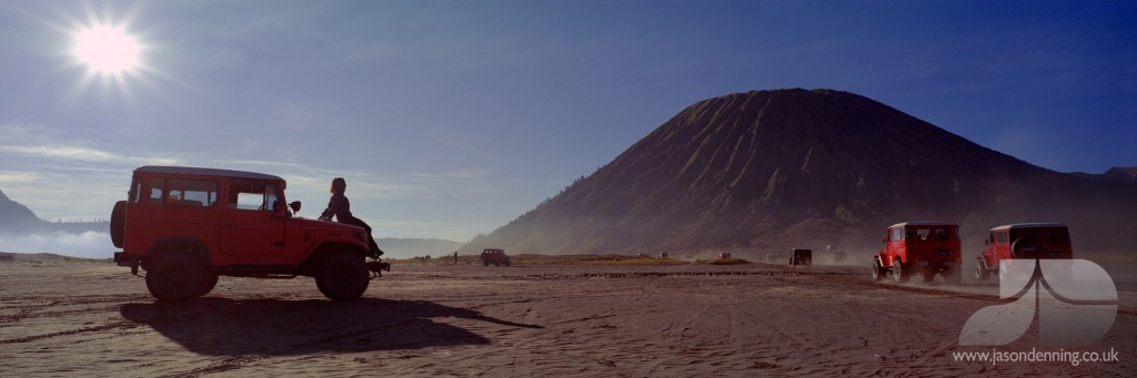 BROMO JEEPS SANDRA