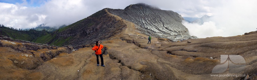 IJEN TOP SANDRA