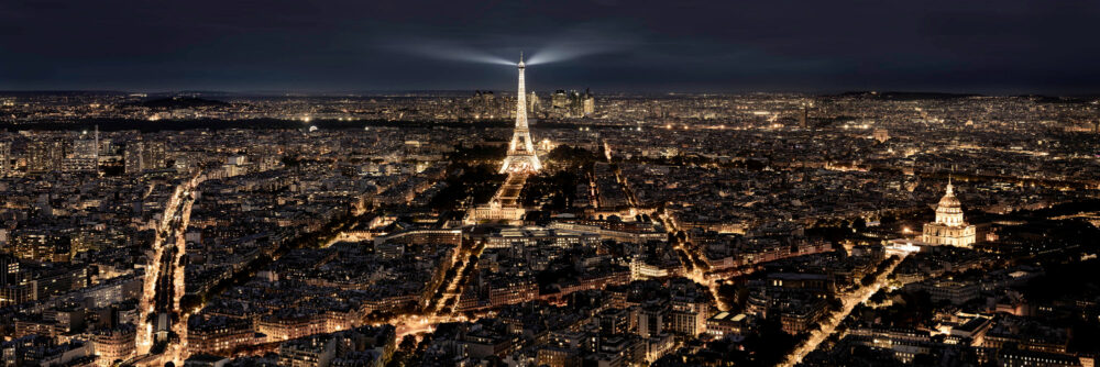 Eifell tower at night