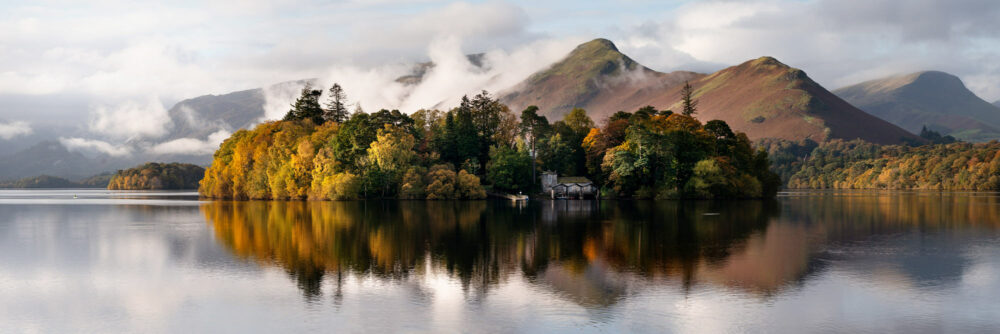 panoramic print of Derwent isle in fall in Keswick