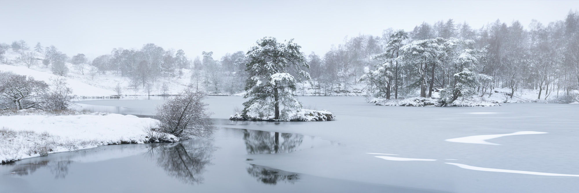 Tarn hows covered in snow