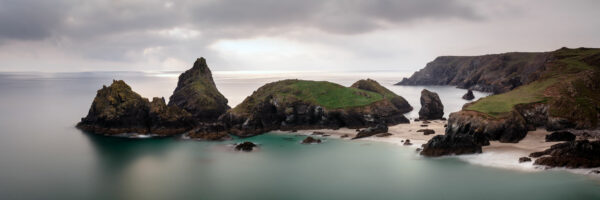 Panorama of the dramatic Cornwall coast at kynance cove